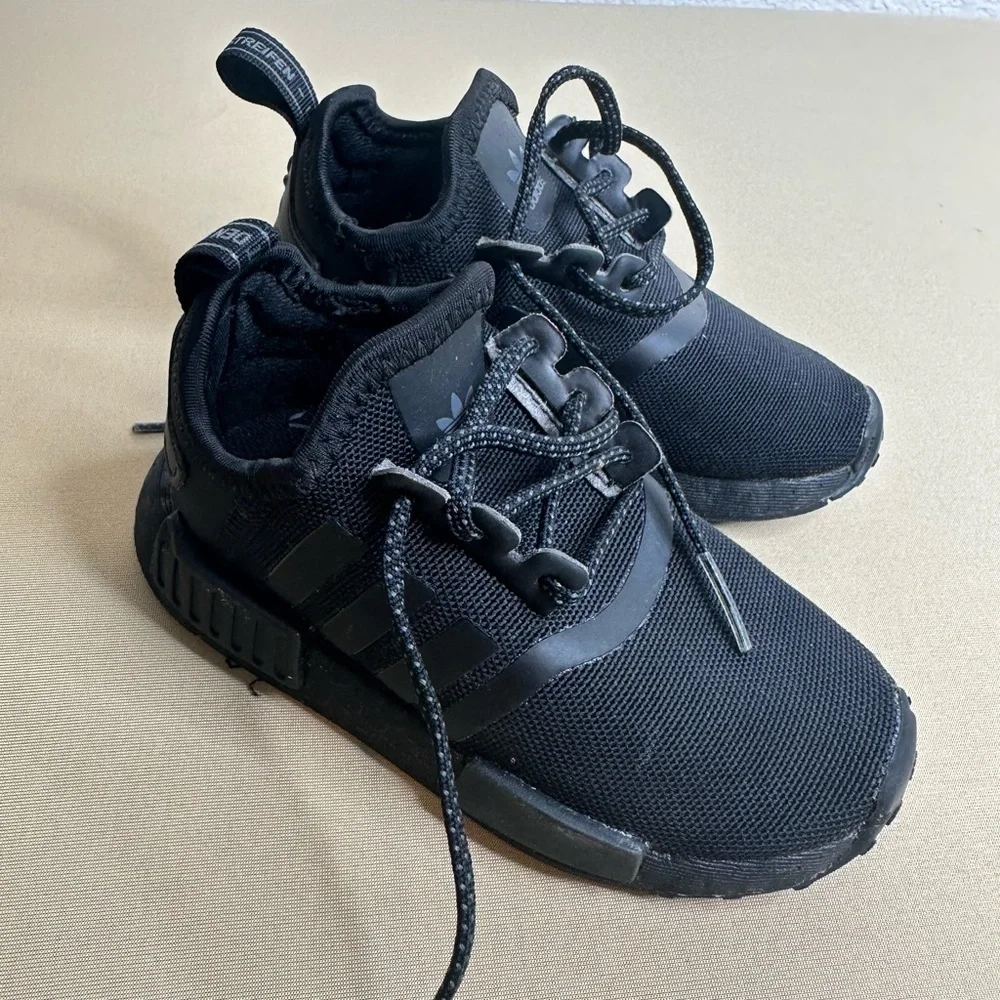 Adidas black sneakers - Picture 1 of 4